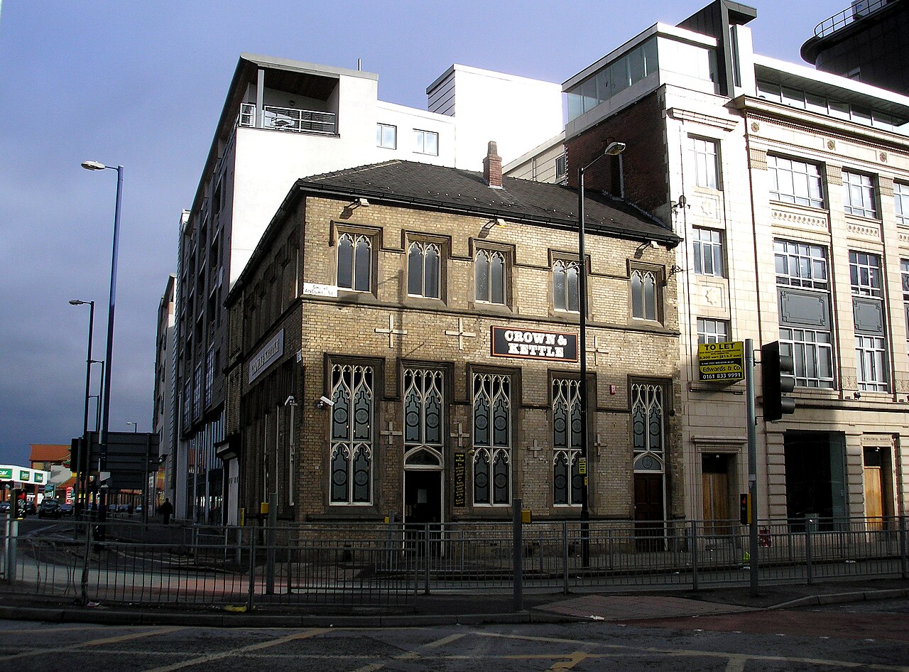 The Crown & Kettle, 2 Oldham Road, Manchester M4 5FE